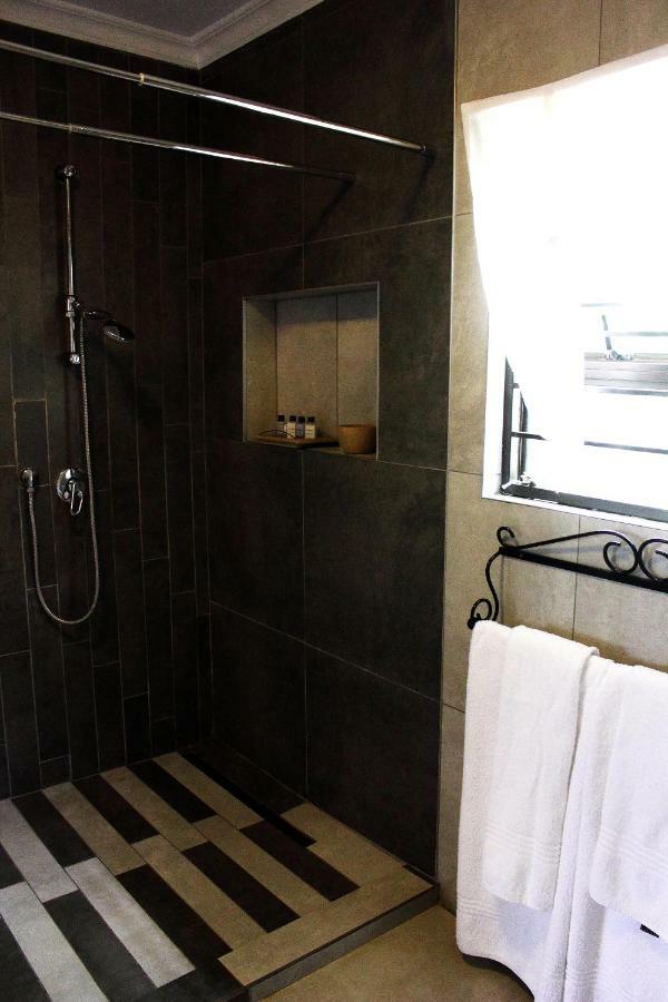 Koru Guesthouse Претория Екстериор снимка